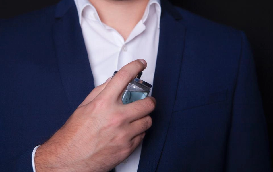 NHỮNG DÒNG NƯỚC HOA CỔ ĐIỂN TỐT NHẤT CHO PHÁI MẠNH