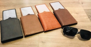 Ví Da Bò Vân Ý - Đứng