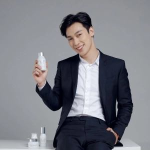 Lotion dưỡng trắng Whitening Skin+Lotion 150ml