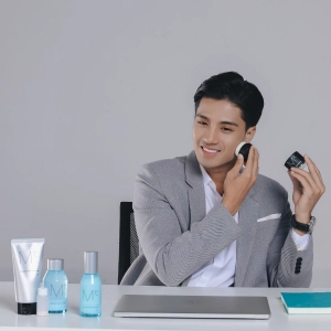 Phấn phủ kiềm dầu MdoC Sebum Strike HD Powder Pact 12ml