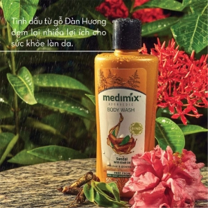Sữa Tắm Medimix Đàn Hương & Dầu Eladi 300ml