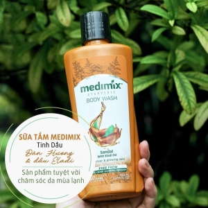 Sữa Tắm Medimix Đàn Hương & Dầu Eladi 300ml