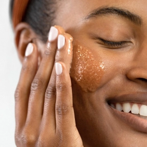                           Tẩy tế bào chết mặt - face scrub Tree hut - Pineapple & Papaya                      