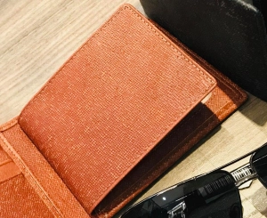 Ví Da Bò Vân Ý Ngang