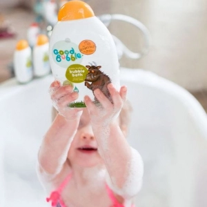 Sữa tắm tạo bọt hương lê gai