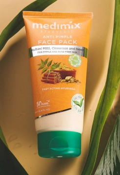 Mặt nạ sạch sâu Medimix Anti Pimple Face Pack 150ml