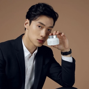 Kem dưỡng trắng ban đêm Night Effect Whitening Gel 100g