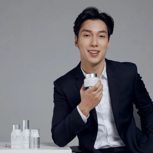 Kem dưỡng trắng ban đêm Night Effect Whitening Gel 100g