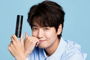 Kem Chống nắng for men MdoC Sunshine UV Solution Essence SPF 50+ PA++++ 50ml