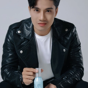 Serum kiềm dầu và dưỡng ẩm Sebum Strike Serum 100ml