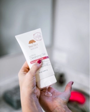 Gel rửa mặt Tree Hut Skincare Purifying Cleansing Gel Balancing Rosewater - 702041