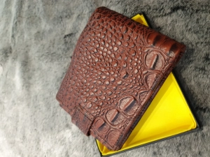 Ví Da Bò Vân Cá Sấu