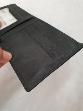 Ví Da Bò Nappa 4 Đen Ngang