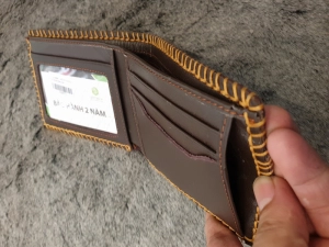 Ví Da Bò Khâu Viền Nike