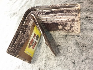 Ví Da Bò Vân Trăn