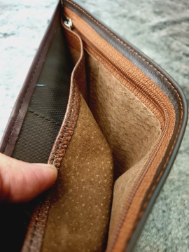 Ví Da Bò Nappa 2 Cefiro Nâu Đứng