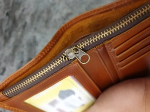 Ví Da Bò Pullup Nâu Đứng