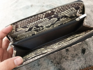 Ví Da Bò Cầm Tay Dập Vân