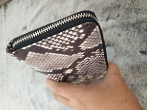 Ví Da Bò Cầm Tay Dập Vân