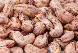 Hạt điều rang muối vỏ lụa Hachi hàng xá loại A+