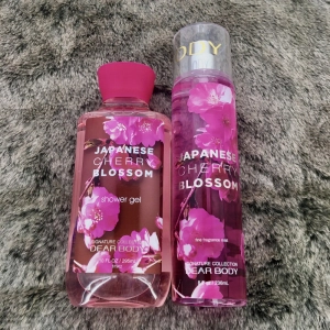 BODY MIST DEAR BODY 236ml - XỊT THƠM TOÀN THÂN - DÀNH CHO NỮ - JAPANESE CHERRY BLOSSOM